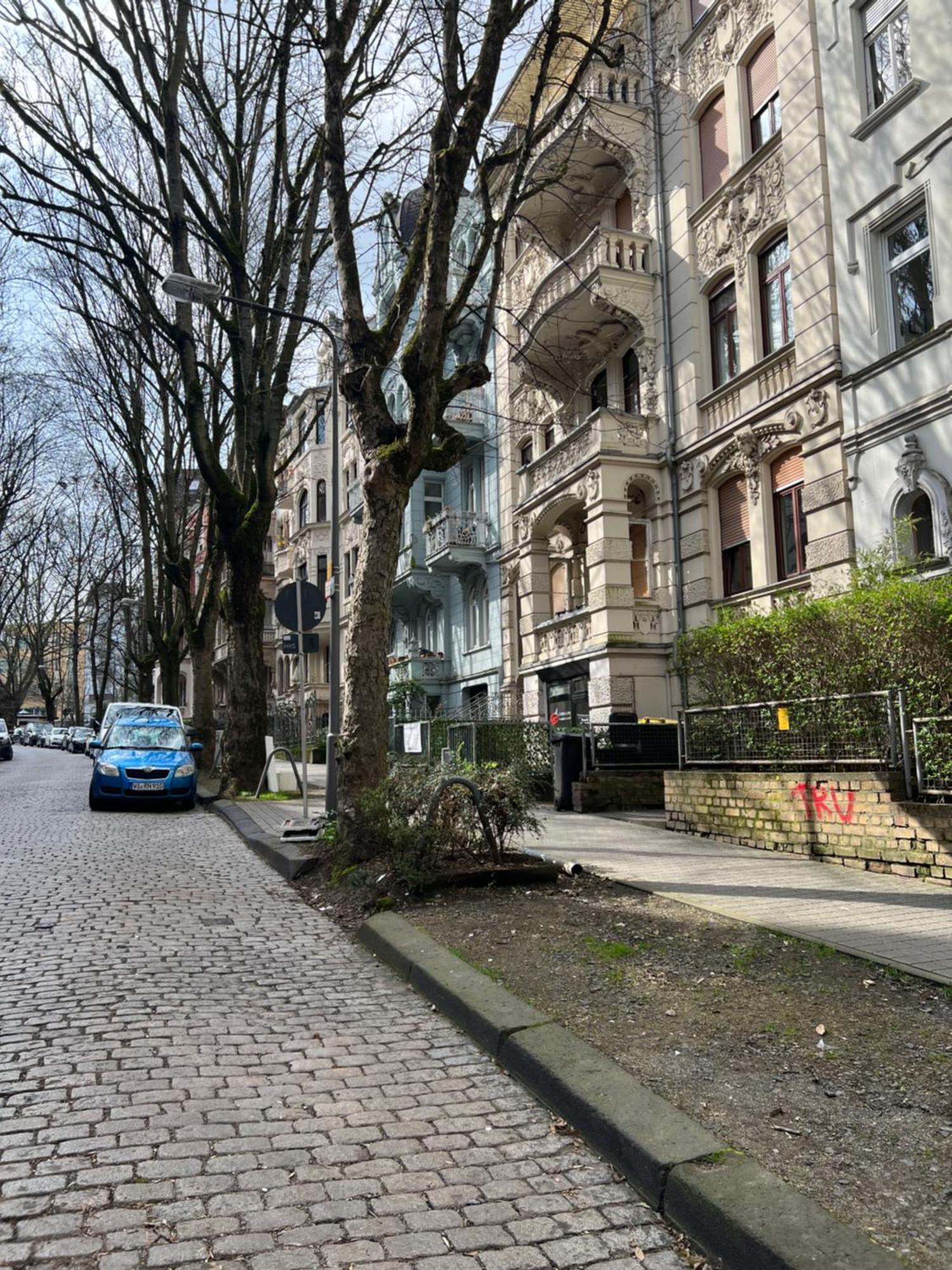 Apartment Mit Balkon Im Zentrum Von ヴィースバーデン エクステリア 写真